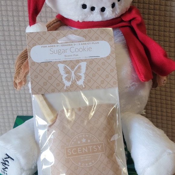 Scentsy Sammy the Snowman - Picture 6 of 6